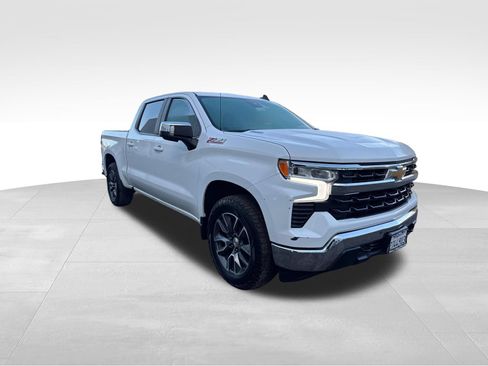 Used 2023 Chevrolet Silverado 1500 LT AWD/4WD image 7