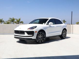 New 2026 Porsche Macan AWD/4WD video 1