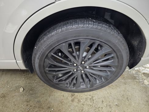 Used 2023 Lincoln Corsair Reserve w/ Equipment Group 202A image 11