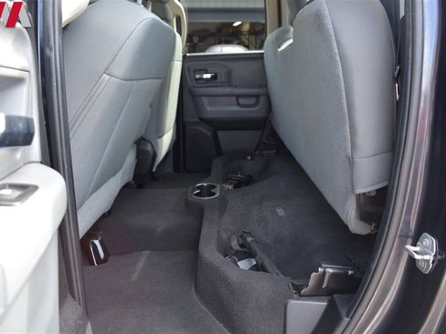 Used 2015 RAM 1500 Classic SLT image 28