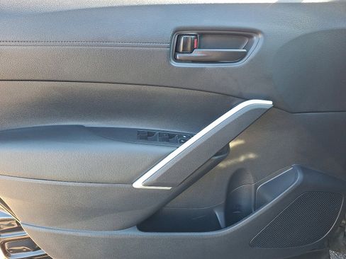 Used 2024 Toyota Corolla Cross AWD Hybrid image 13