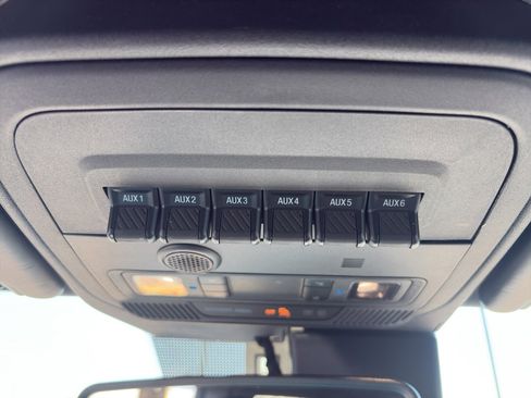 Used 2022 Ford Bronco Wildtrak image 18