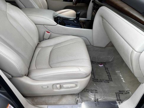 Used 2019 Lexus LX 570 4WD image 57
