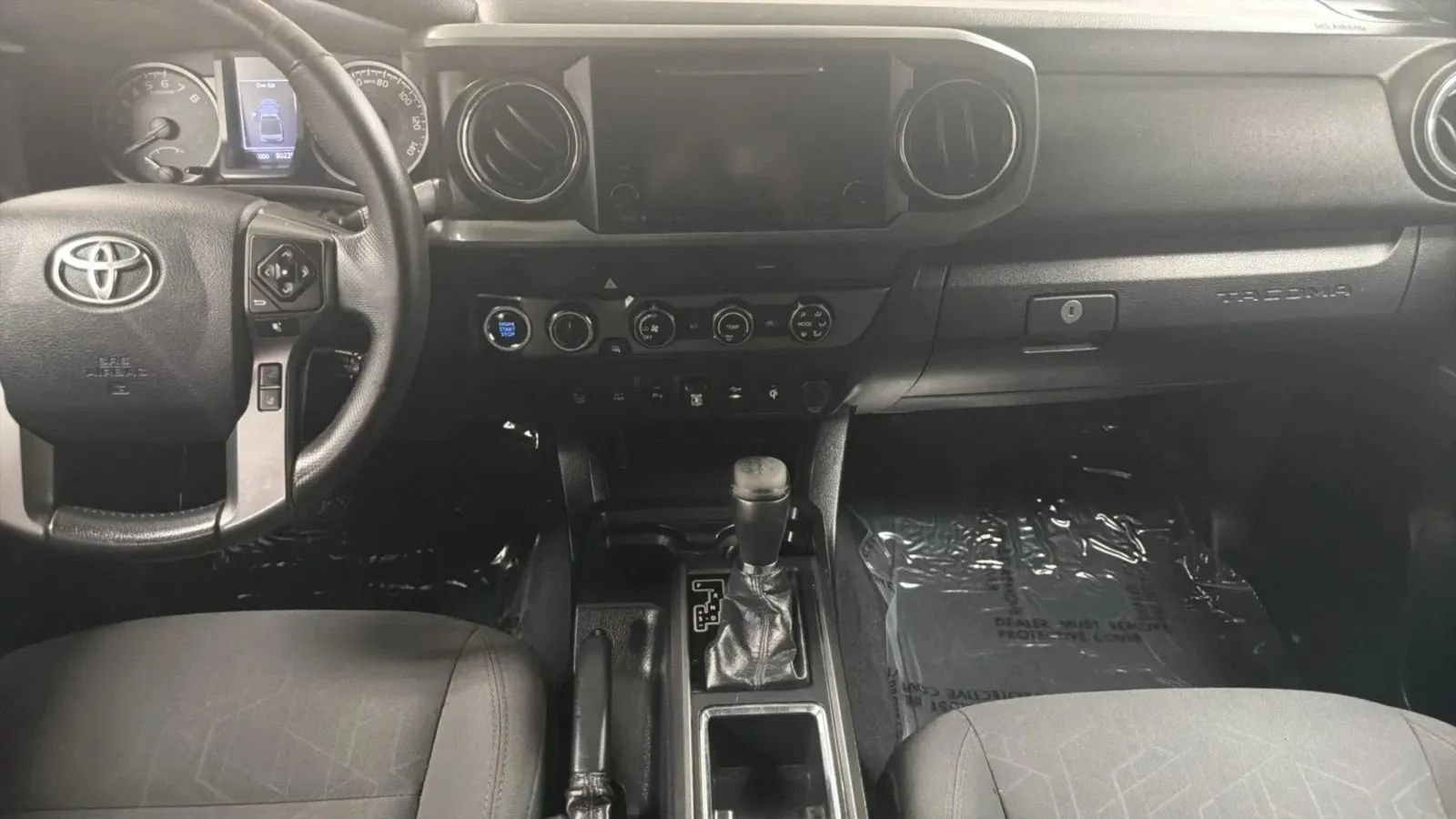 Used 2019 Toyota Tacoma TRD Off-Road w/ Technology Package AWD/4WD image 16