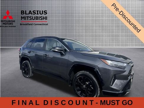 Used 2024 Toyota RAV4 XSE w/ Weather Package AWD/4WD image 1