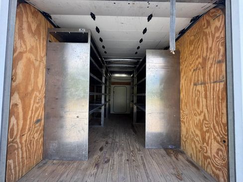 Used 2018 RAM ProMaster 3500 w/ Premium Appearance Group FWD image 16
