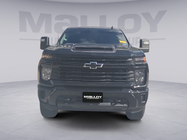 Used 2025 Chevrolet Silverado 2500 Custom w/ Custom Value Package AWD/4WD image 8
