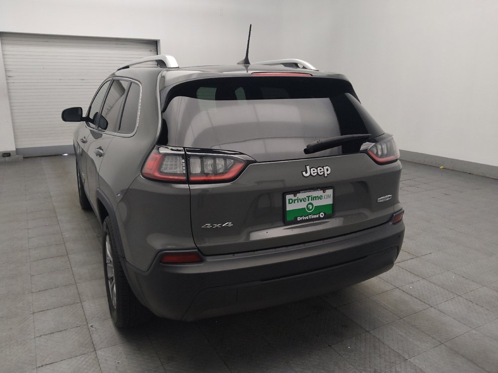 Used 2019 Jeep Cherokee Latitude Plus w/ Cold Weather Group AWD/4WD image 5