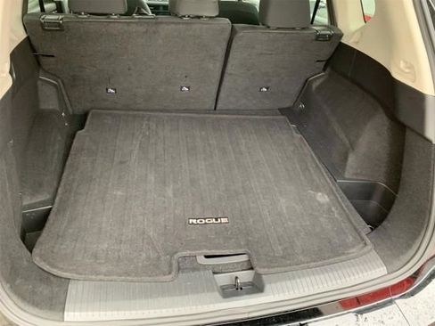 Used 2025 Nissan Rogue SV FWD image 5
