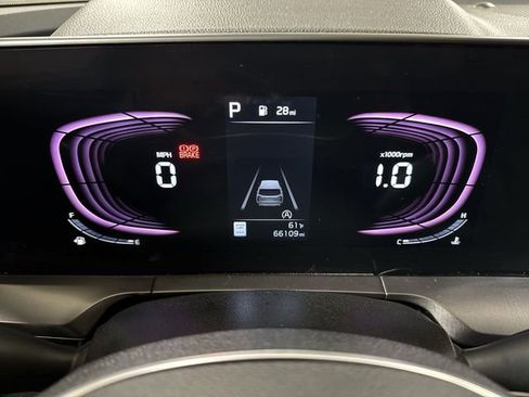 Used 2024 Kia Telluride LX AWD/4WD image 16