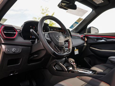 New 2026 Chevrolet TrailBlazer RS w/ Convenience Package AWD/4WD image 19