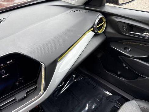 Used 2024 Chevrolet Trax LT w/ Driver Confidence Package image 23