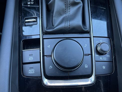 Certified 2025 MAZDA MAZDA3 Hatchback w/Premium Plus Pkg image 20