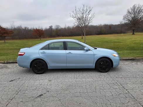 Used 2009 Toyota Camry LE image 6