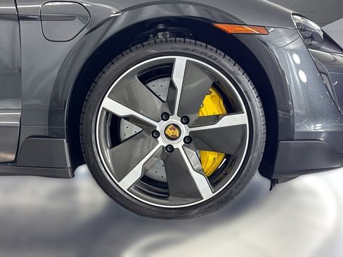 Used 2022 Porsche Taycan Turbo S AWD/4WD image 12