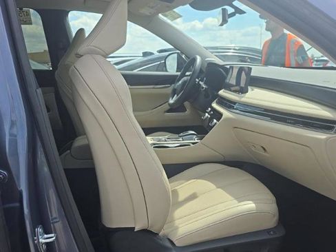 Used 2023 INFINITI QX60 Sensory AWD/4WD image 10