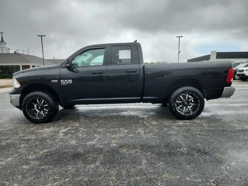 Used 2019 RAM 1500 Classic SLT w/ SLT Plus D←cor Group AWD/4WD image 6
