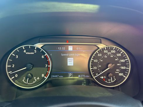 Used 2023 Nissan Altima 2.0 SR image 17