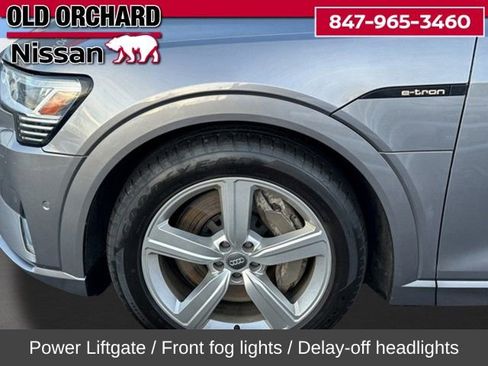 Used 2019 Audi e-tron Premium Plus image 9