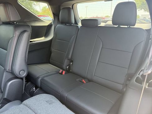 New 2026 Chevrolet Traverse Z71 w/ Enhanced Driving Package AWD/4WD image 28
