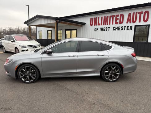 Used 2016 Chrysler 200 Limited w/ Convenience Group image 12