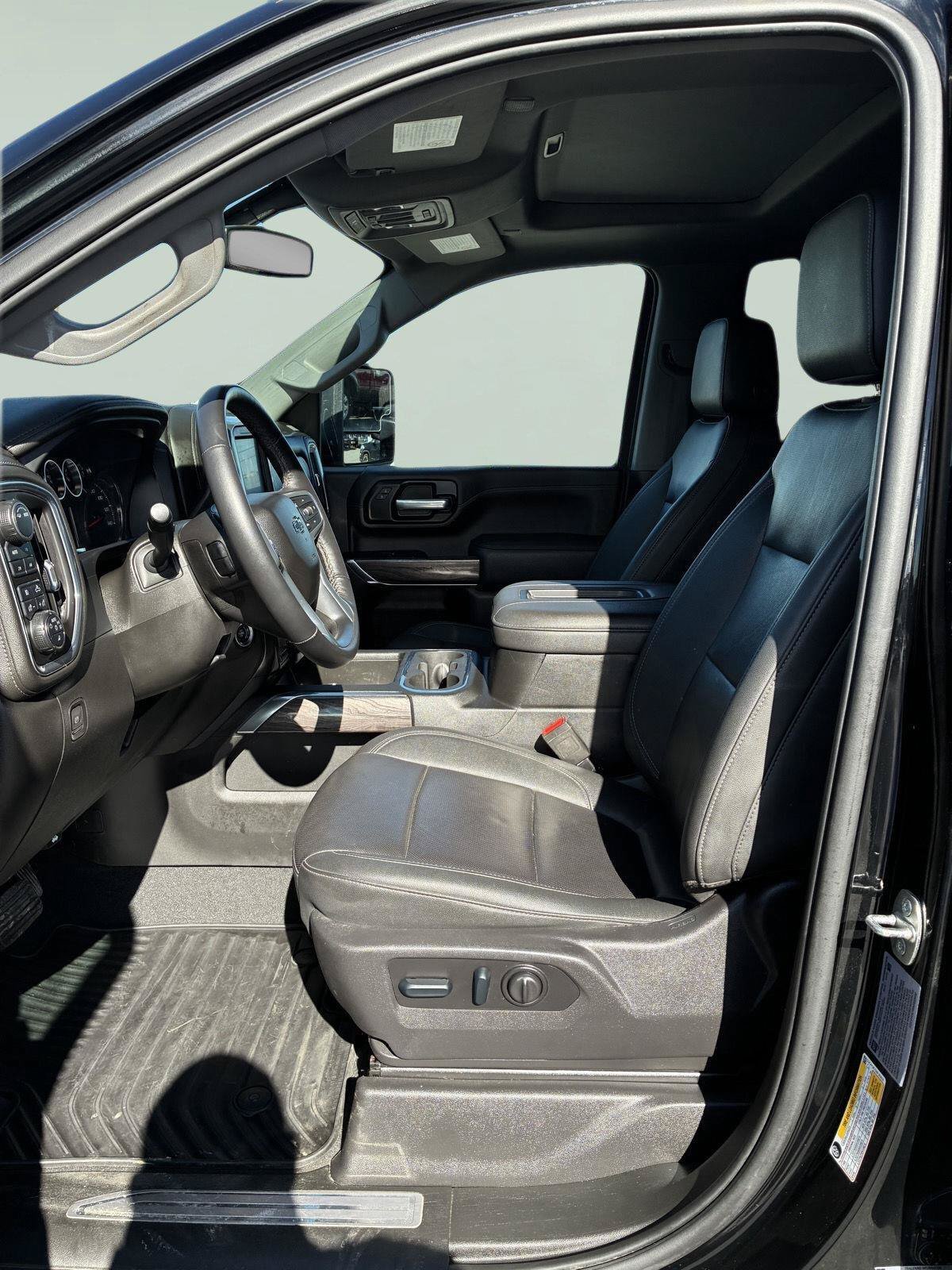 Used 2022 Chevrolet Silverado 3500 LTZ w/ LTZ Plus Package AWD/4WD image 13