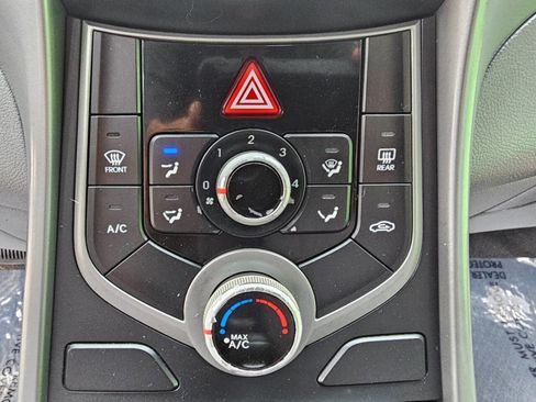 Used 2015 Hyundai Elantra SE w/ Option Group 02 image 26