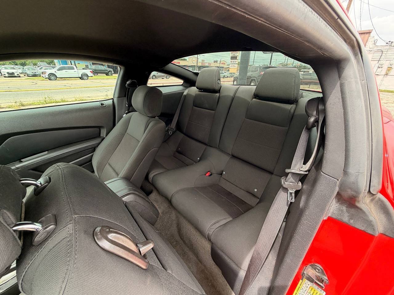 Used 2014 Ford Mustang Coupe RWD image 12