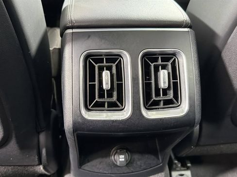 Used 2024 Kia Sorento S w/ Panoramic Sunroof Package FWD image 27