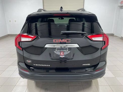 Used 2024 GMC Terrain SLE w/ Driver Convenience Package AWD/4WD image 5
