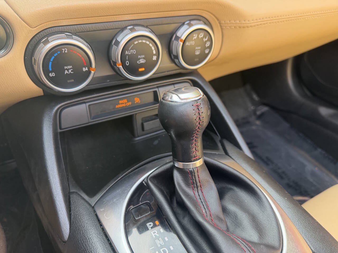 Used 2016 MAZDA MX-5 Miata Grand Touring RWD image 14