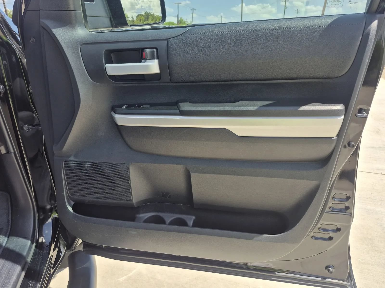 Used 2015 Toyota Tundra SR5 w/ SR5 Upgrade Package RWD image 20