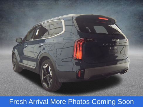 Used 2025 Kia Telluride S AWD/4WD image 5