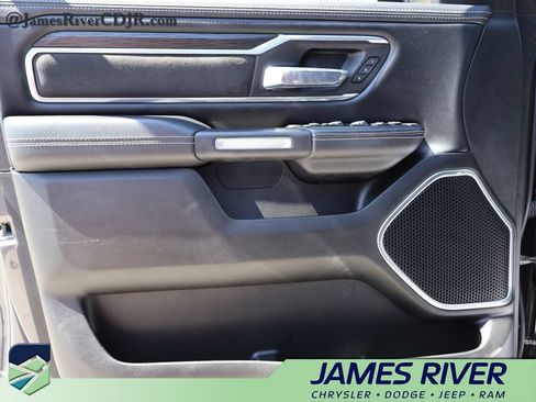 Used 2024 RAM 1500 Laramie AWD/4WD image 20