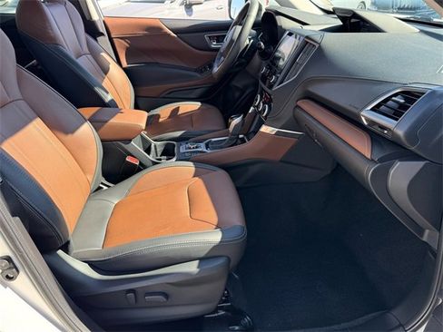 Used 2023 Subaru Forester Touring image 18