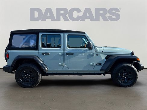 Used 2024 Jeep Wrangler Sport image 8