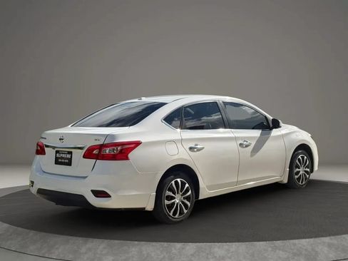 Used 2017 Nissan Sentra SV FWD image 3