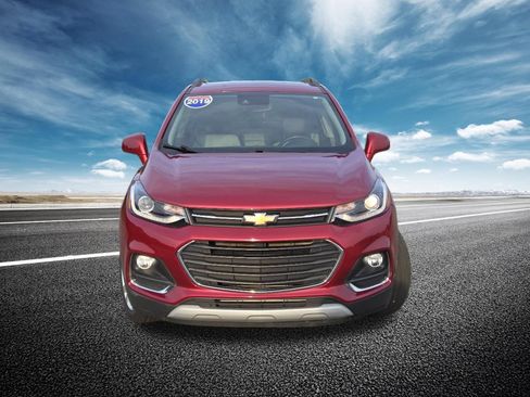 Used 2019 Chevrolet Trax Premier FWD image 13