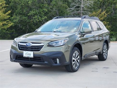 Used 2022 Subaru Outback Premium image 4