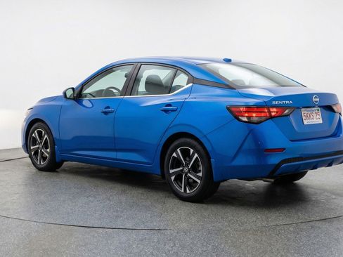 Used 2025 Nissan Sentra SV image 6