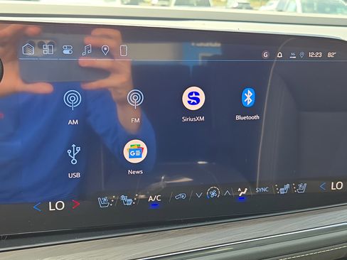 New 2026 Chevrolet Suburban Premier w/ Sun And Tow Package AWD/4WD image 22