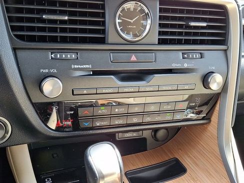 Used 2021 Lexus RX 350L 350L w/ Premium Package image 17