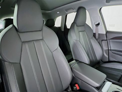 New 2025 Audi Q5 Premium Plus image 28