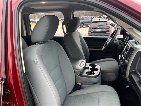 Used 2018 RAM 3500 Tradesman w/ Chrome Appearance Group image 30