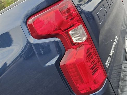 Used 2019 Chevrolet Silverado 1500 LT w/ All-Star Edition image 8