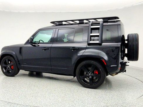 Used 2023 Land Rover Defender 110 X image 7