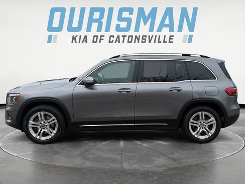 Used 2021 Mercedes-Benz GLB 250 4MATIC image 3
