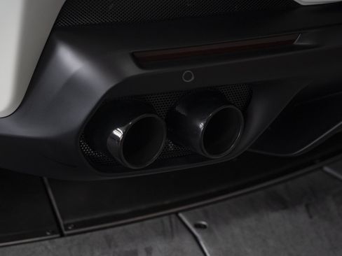 Used 2021 Ferrari Portofino RWD image 17