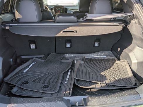 Used 2025 Subaru Crosstrek 2.5i Limited w/ Crosstrek Mirror Package image 33