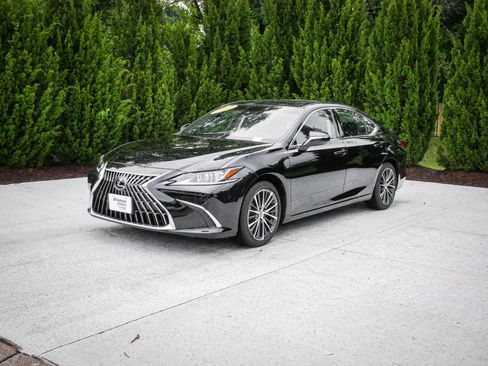 Used 2022 Lexus ES 350 w/ Premium Package FWD image 5